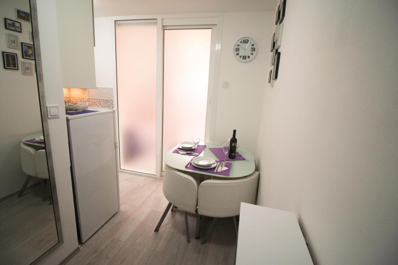 Studio Apartman Ana สปลิท ภายนอก รูปภาพ