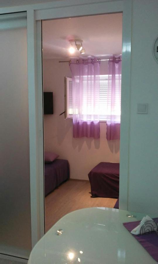 Studio Apartman Ana สปลิท ภายนอก รูปภาพ